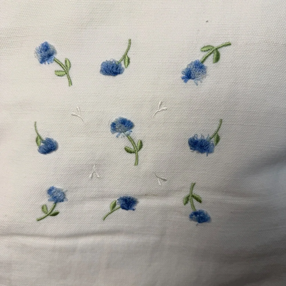 Laura Ashley Pillow Covers Set 2 White Blue Floral Linen Cotton 14